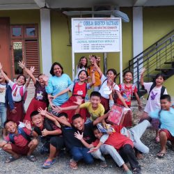 DIAH - FOTO DI DEPAN GEREJA - SOL GKB GUNUNGSITOLI - 04102023 DIAH - FOTO DI DEPAN GEREJA - SOL GKB GUNUNGSITOLI - 04102023