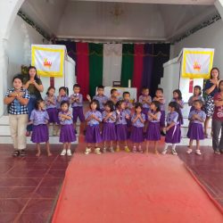 Foto bersama guru dan kasek Foto bersama guru dan kasek